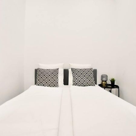 Standard Apartment By Hi5-St. King Mini Studio Budapest Esterno foto