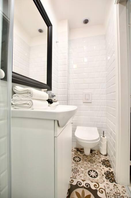 Standard Apartment By Hi5-St. King Mini Studio Budapest Esterno foto