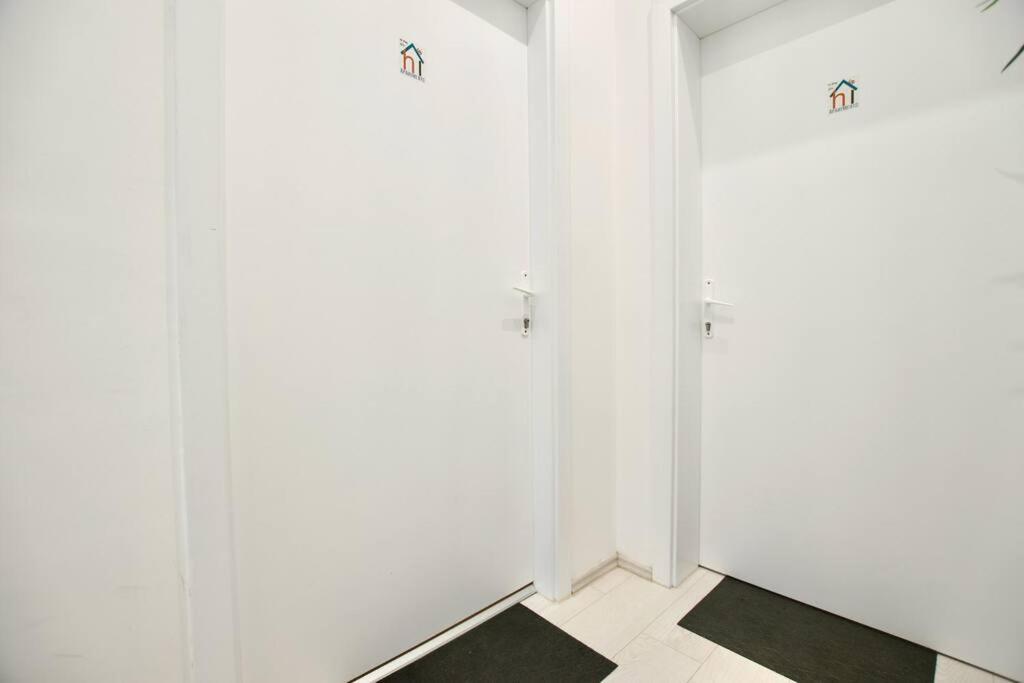 Standard Apartment By Hi5-St. King Mini Studio Budapest Esterno foto