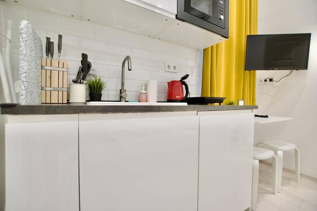 Standard Apartment By Hi5-St. King Mini Studio Budapest Esterno foto